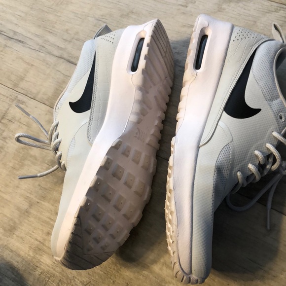 Light Gray Nike Tennis Shoes - Picture 4 of 5